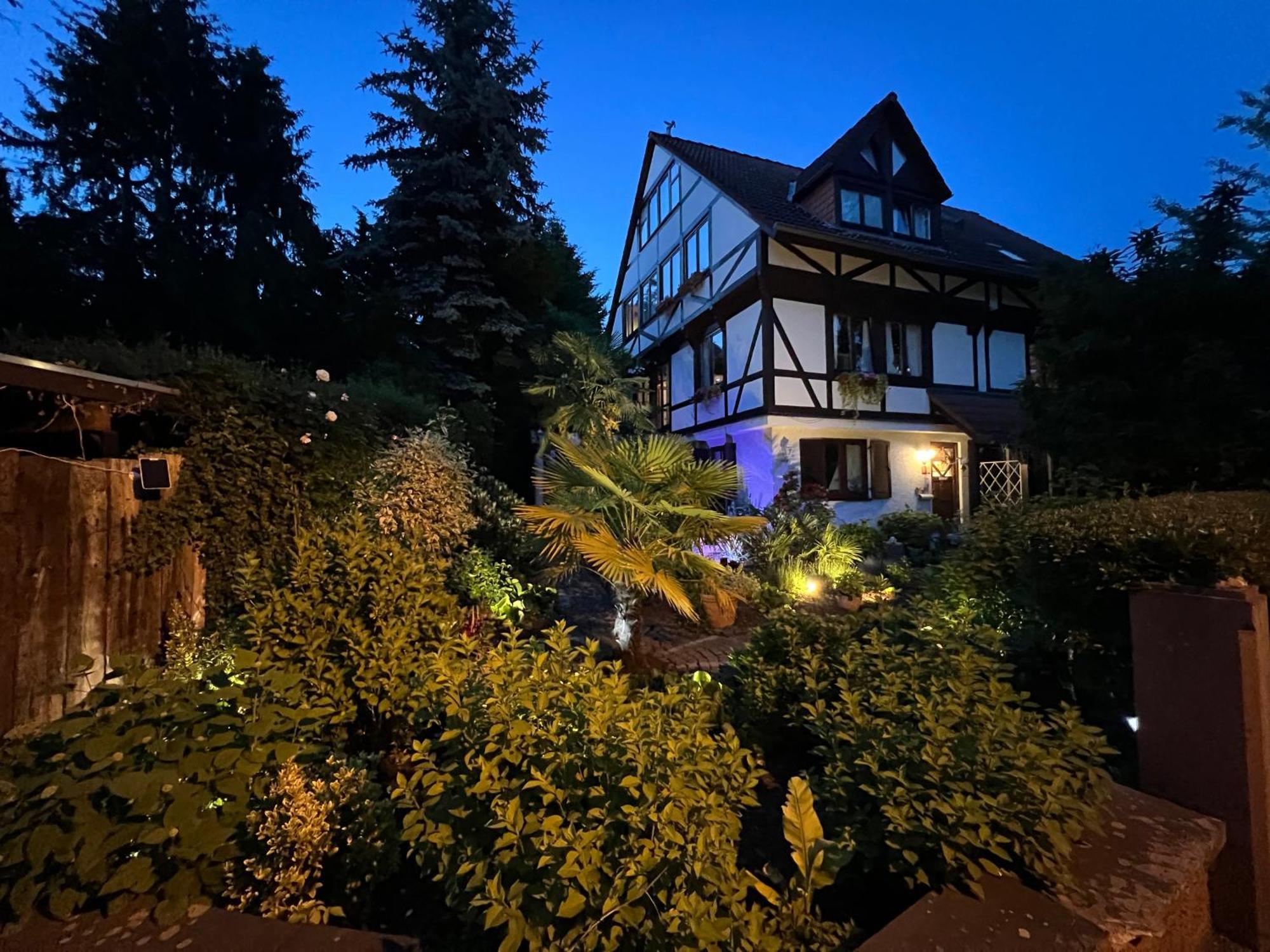 Einliegerwohnung In Einer Muehle Vor Den Toren Frankfurts, Ideal Fuer Messegaeste Oder Stop Over Dreieich Bagian luar foto